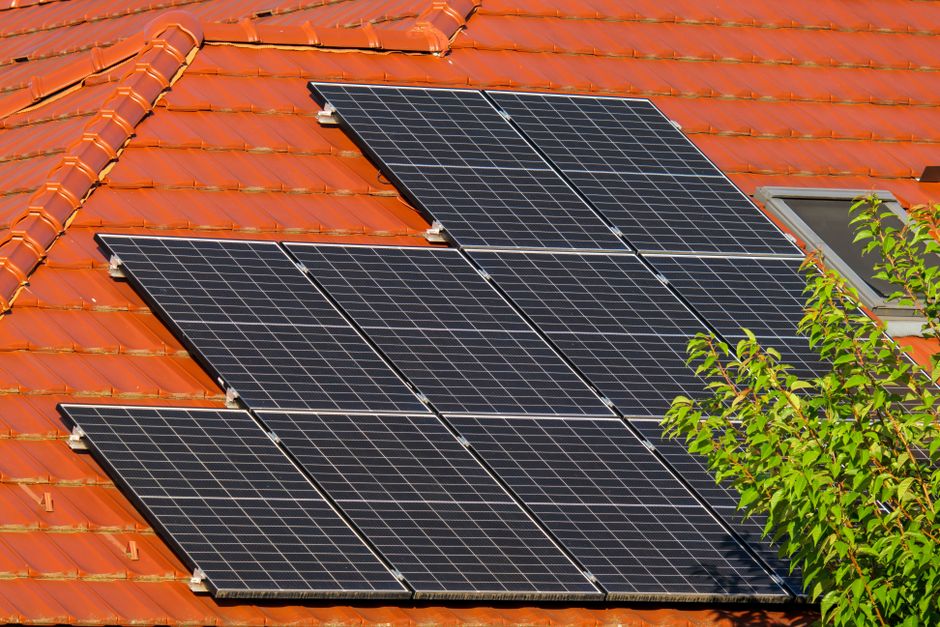 Home energy retrofit and solar panels on an Ontario home